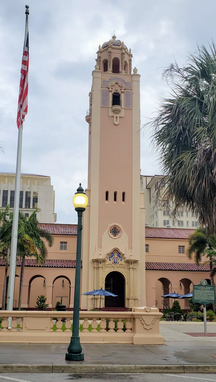 The Sarasota County Courthouse tower in Sarasota, Florida, seen from below.